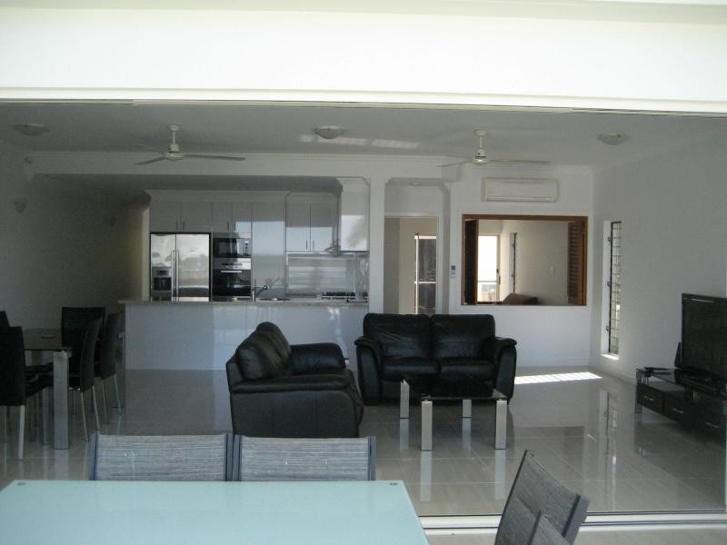 Unit 1/15 Keith Williams Drive, Cardwell QLD 4849