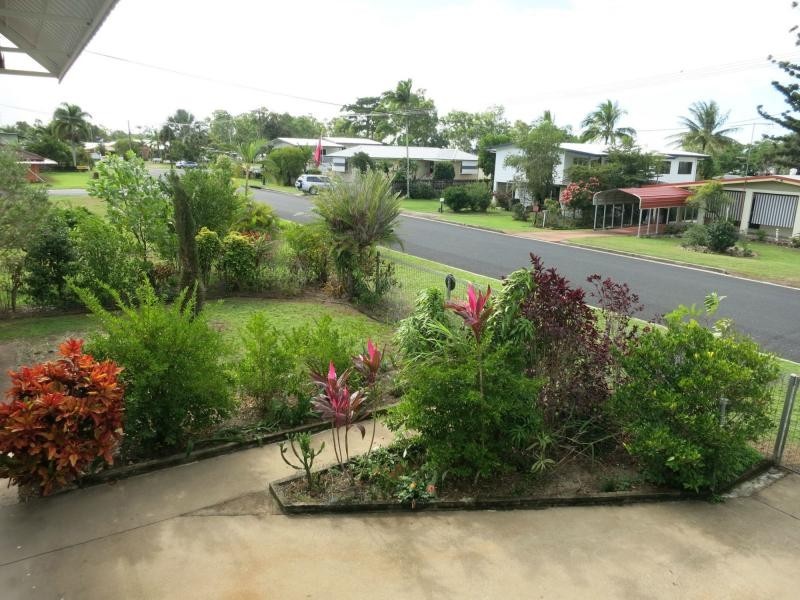 33 Jamieson Street, Cardwell QLD 4849