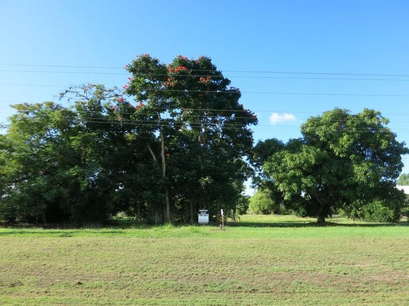 37 Panos Street, Cardwell QLD 4849