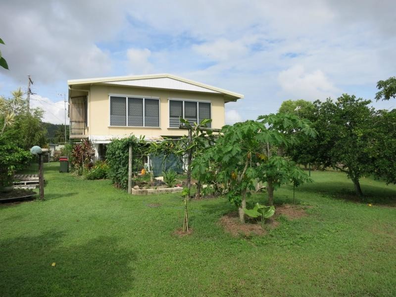 12 Jamieson Street, Cardwell QLD 4849