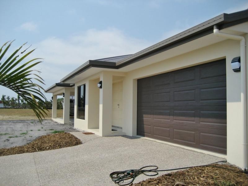 9 Golden Cane Crescent, Cardwell QLD 4849