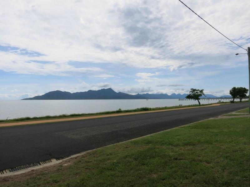 11 Marine Parade, Cardwell QLD 4849