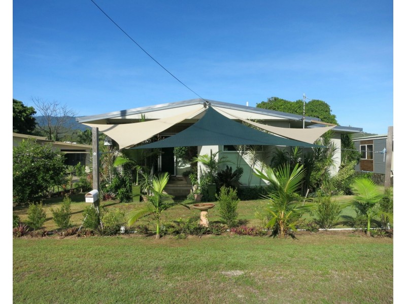 11 Jamieson Street, Cardwell QLD 4849