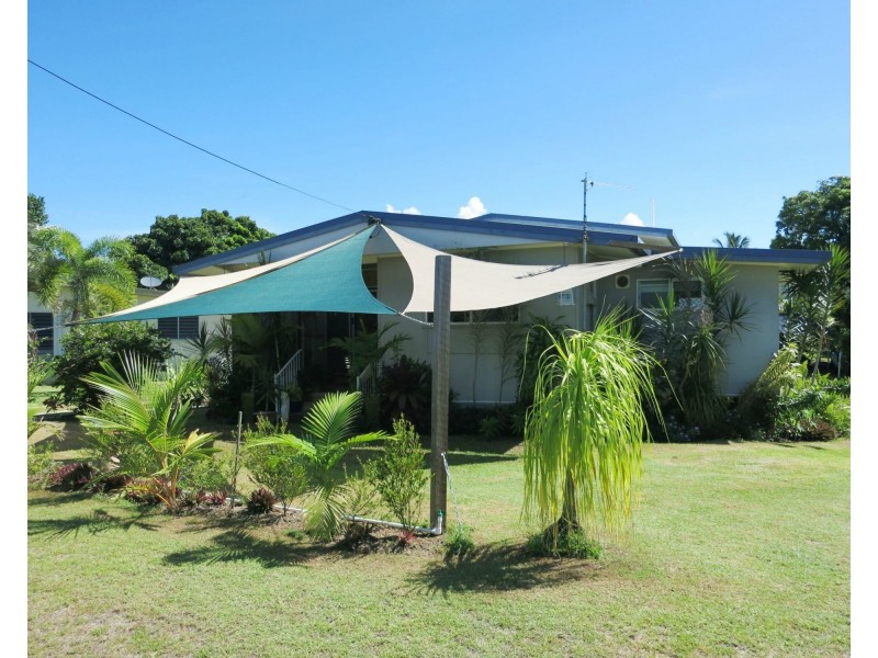 11 Jamieson Street, Cardwell QLD 4849