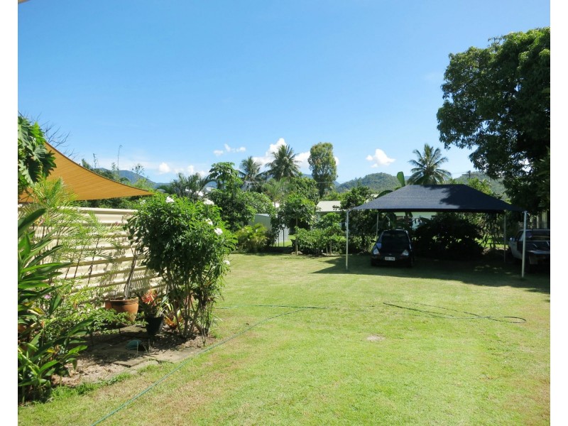 11 Jamieson Street, Cardwell QLD 4849