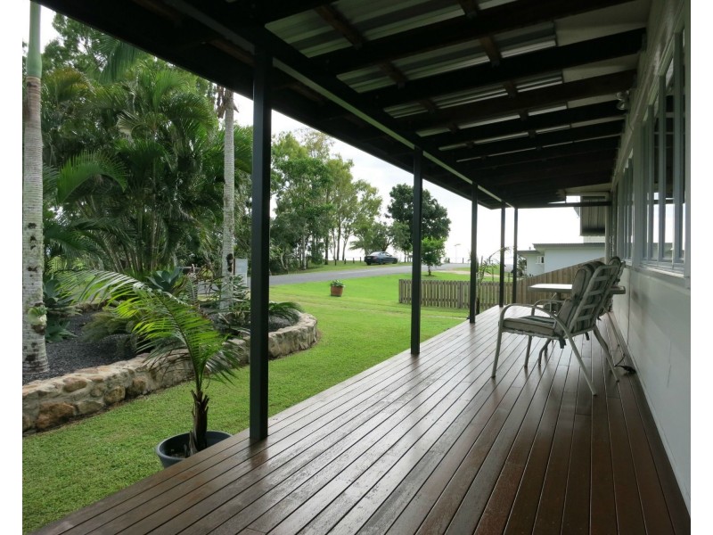 1 Tsakisiris Street, Cardwell QLD 4849