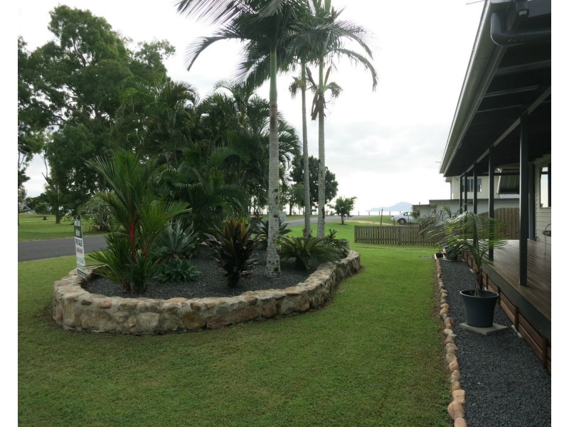 1 Tsakisiris Street, Cardwell QLD 4849