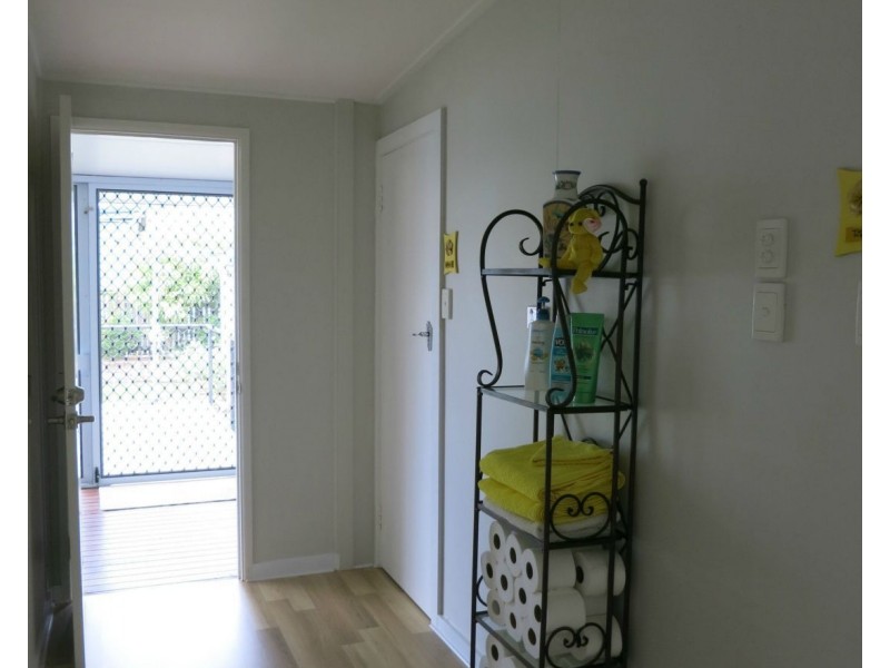 1 Tsakisiris Street, Cardwell QLD 4849