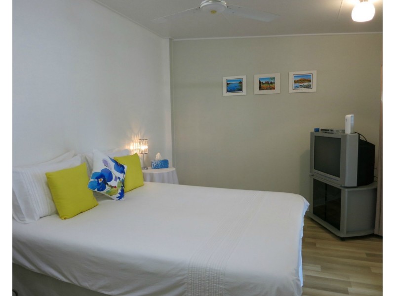 1 Tsakisiris Street, Cardwell QLD 4849