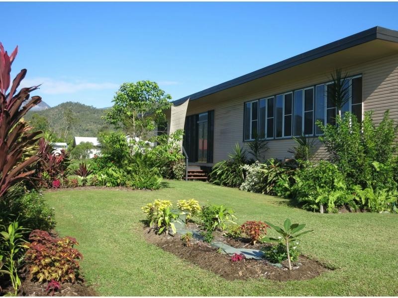 12 Lawson Drive, Cardwell QLD 4849