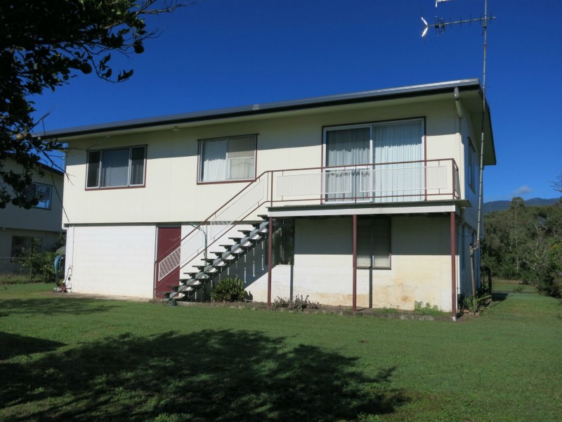 160 Bowen Street, Cardwell QLD 4849