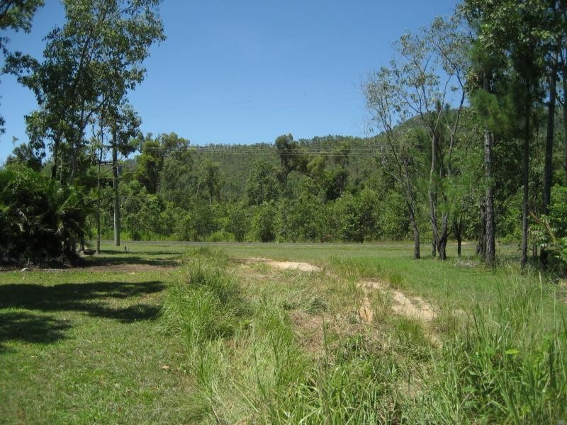 2 Stony Creek Road, Cardwell QLD 4849