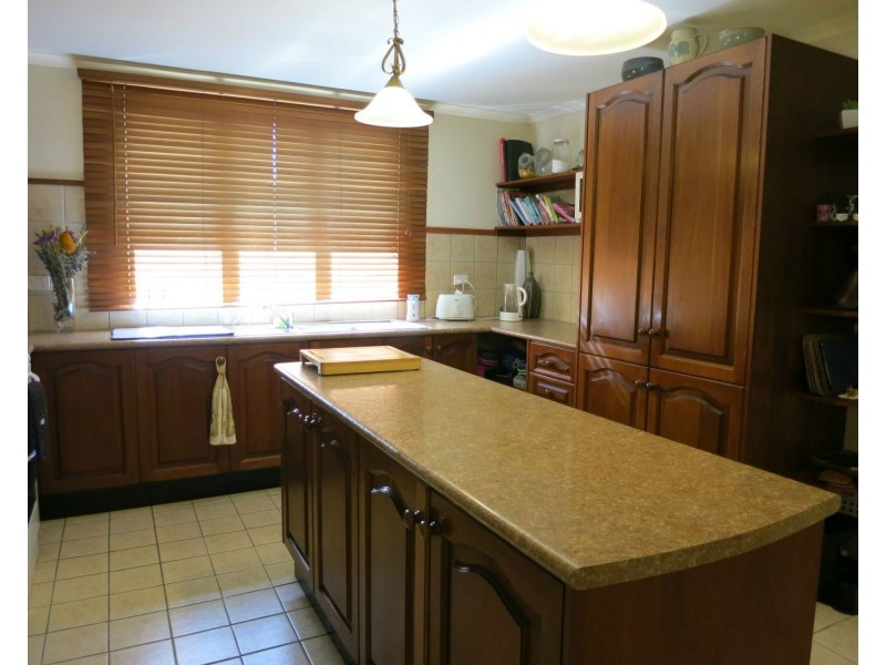 207 Victoria Street, Cardwell QLD 4849