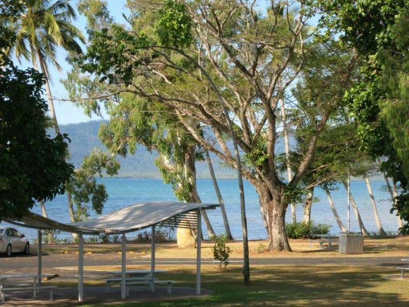 9 Victoria Street, Cardwell QLD 4849