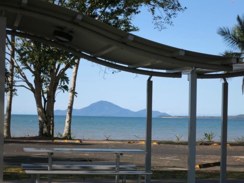 9 Victoria Street, Cardwell QLD 4849