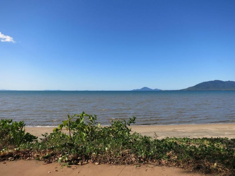 9 Victoria Street, Cardwell QLD 4849