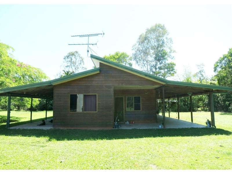 35 Curtis Road, Carruchan QLD 4816