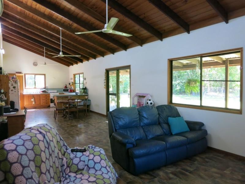 35 Curtis Road, Carruchan QLD 4816