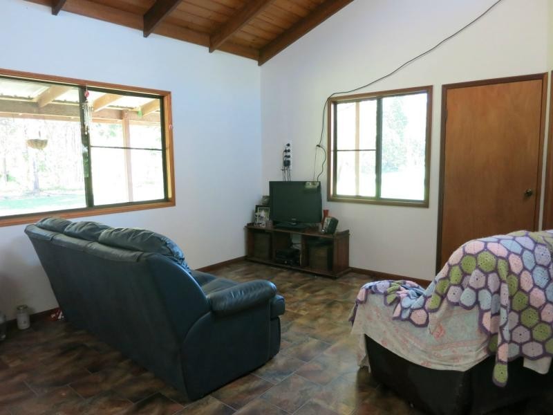 35 Curtis Road, Carruchan QLD 4816
