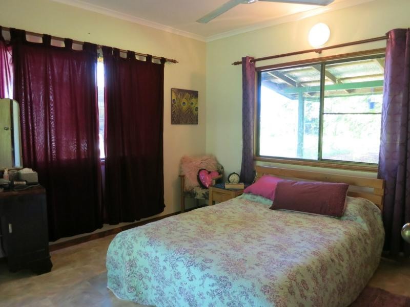 35 Curtis Road, Carruchan QLD 4816