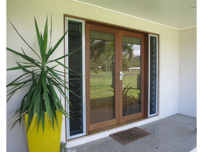 36 Gregory Street, Cardwell QLD 4849