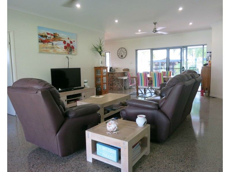 36 Gregory Street, Cardwell QLD 4849