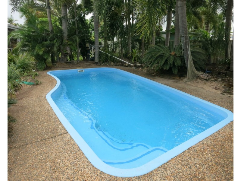 36 Gregory Street, Cardwell QLD 4849