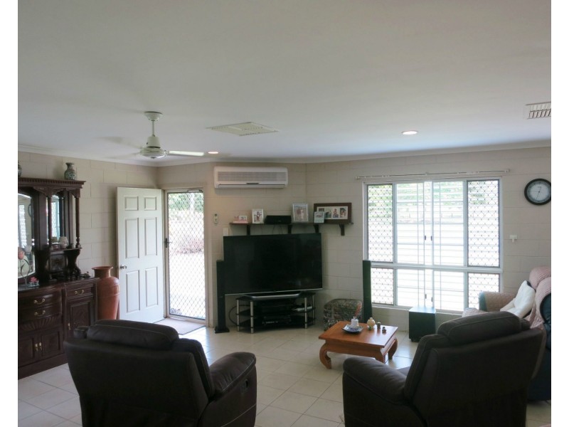 6 White Street, Cardwell QLD 4849