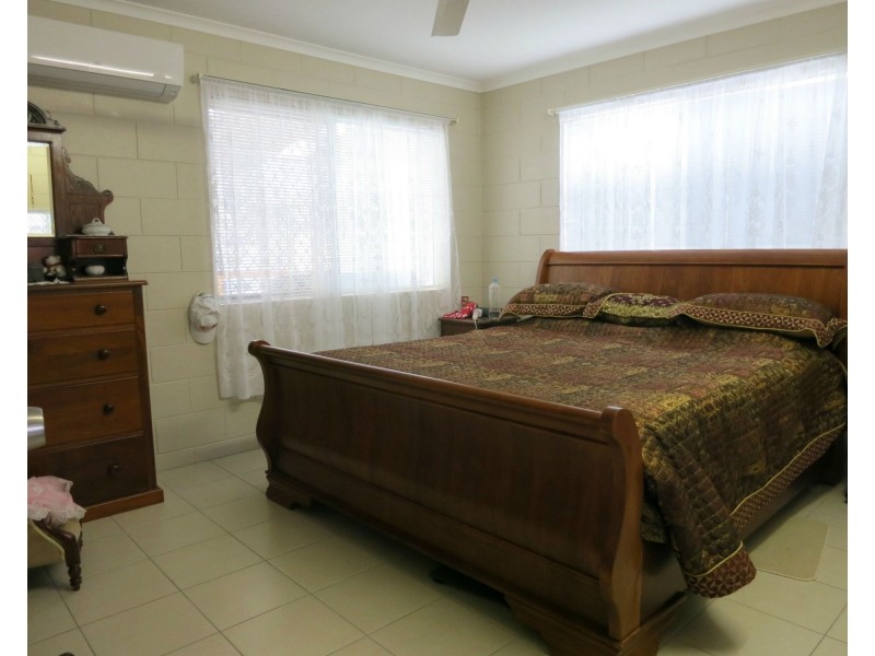 6 White Street, Cardwell QLD 4849