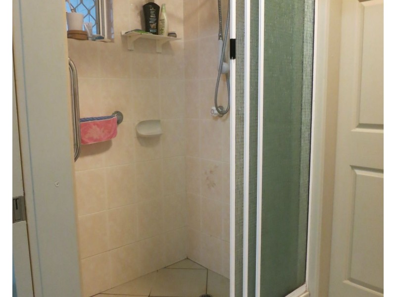 6 White Street, Cardwell QLD 4849