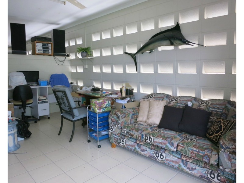 6 White Street, Cardwell QLD 4849