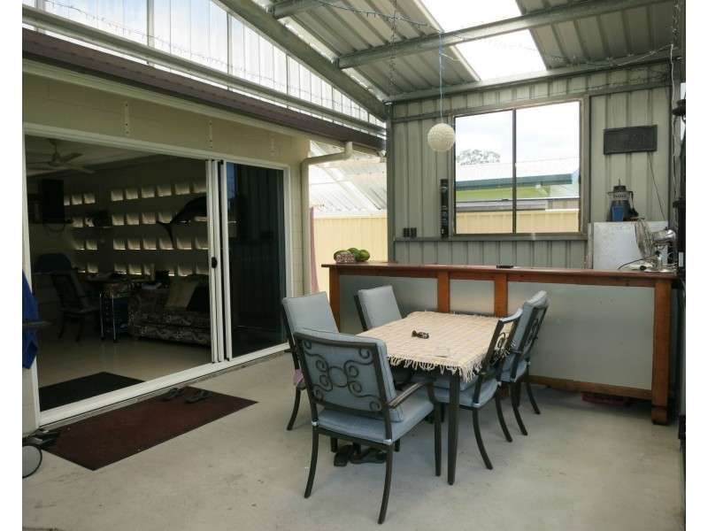 6 White Street, Cardwell QLD 4849