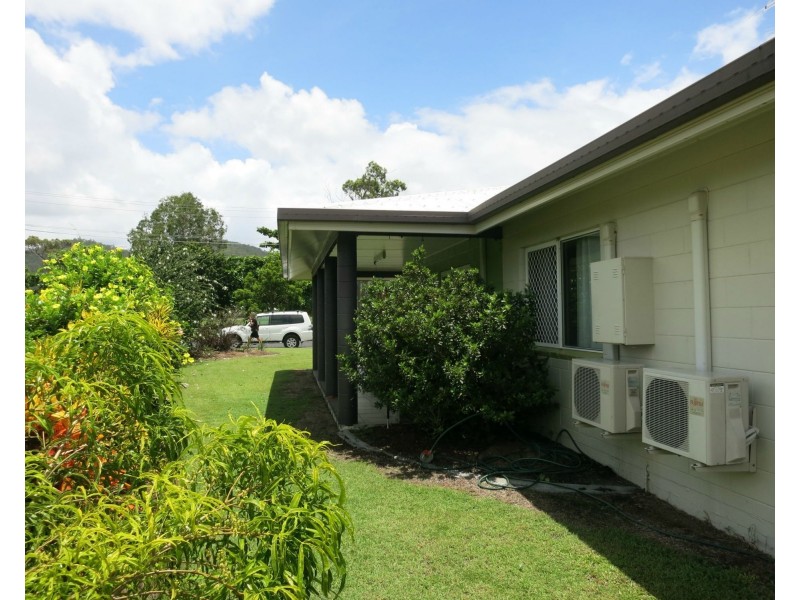 6 White Street, Cardwell QLD 4849