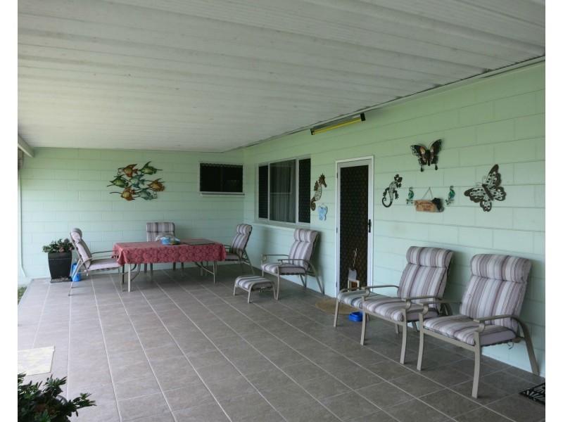 17 Winter Street, Cardwell QLD 4849