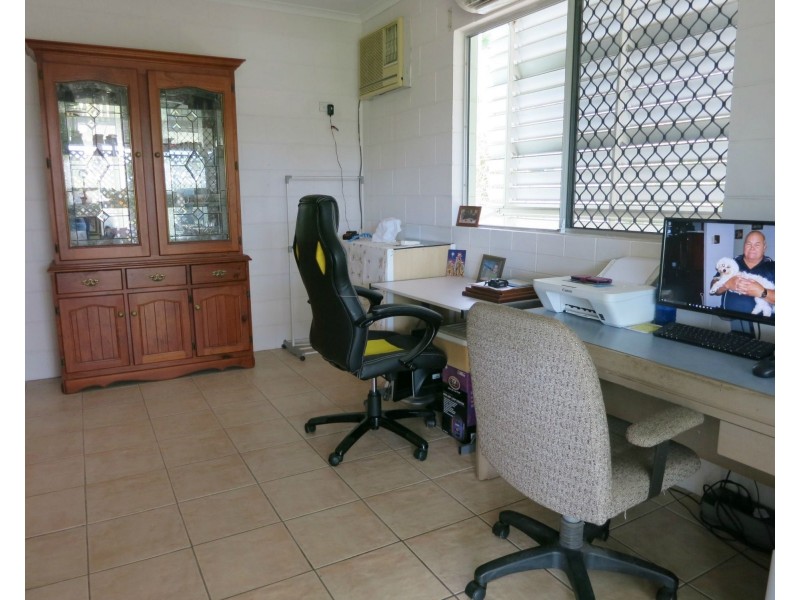 17 Winter Street, Cardwell QLD 4849