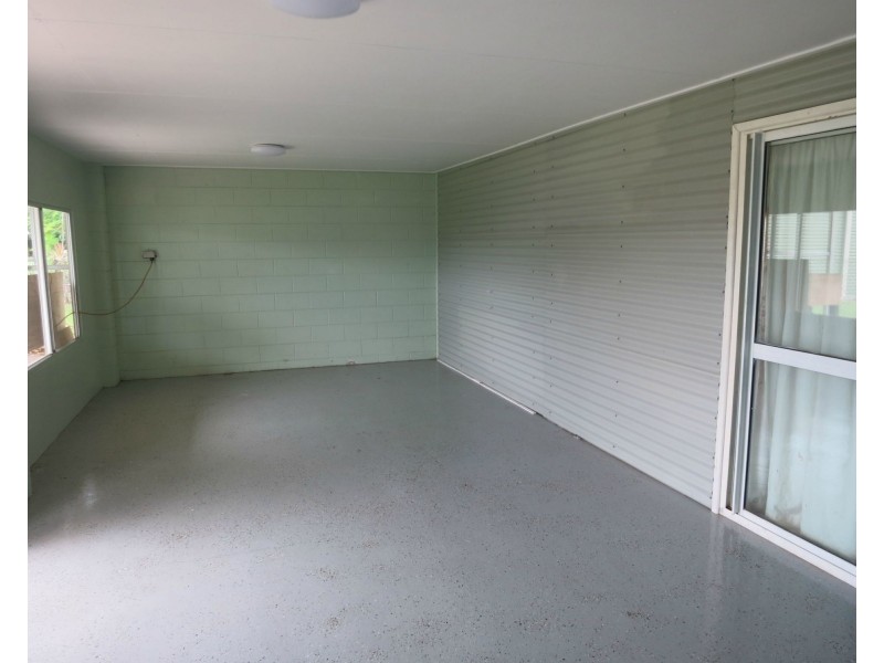 17 Winter Street, Cardwell QLD 4849