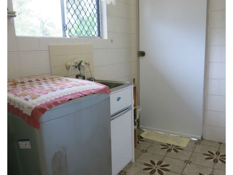 17 Winter Street, Cardwell QLD 4849