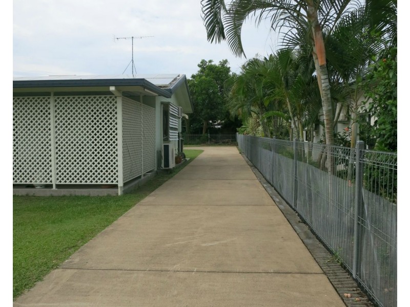 17 Winter Street, Cardwell QLD 4849