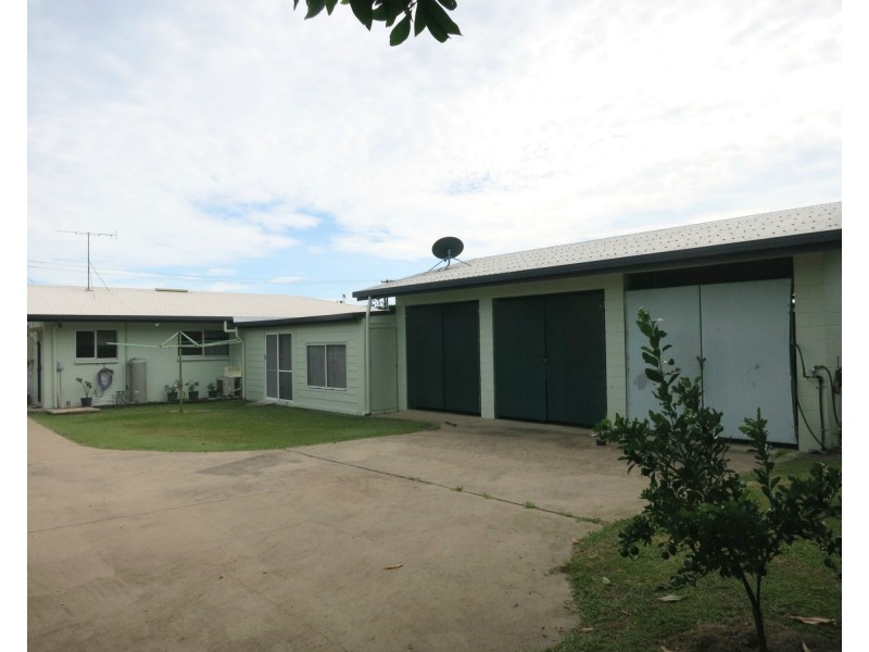 17 Winter Street, Cardwell QLD 4849