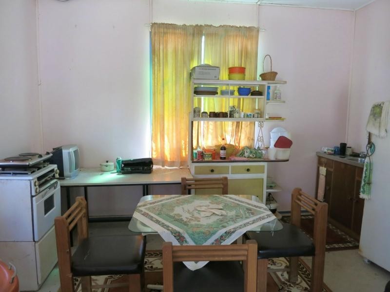 10 Roma Street, Cardwell QLD 4849