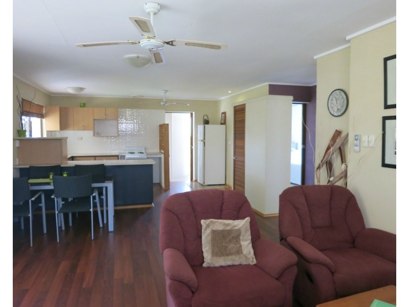 205 Victoria Street, Cardwell QLD 4849