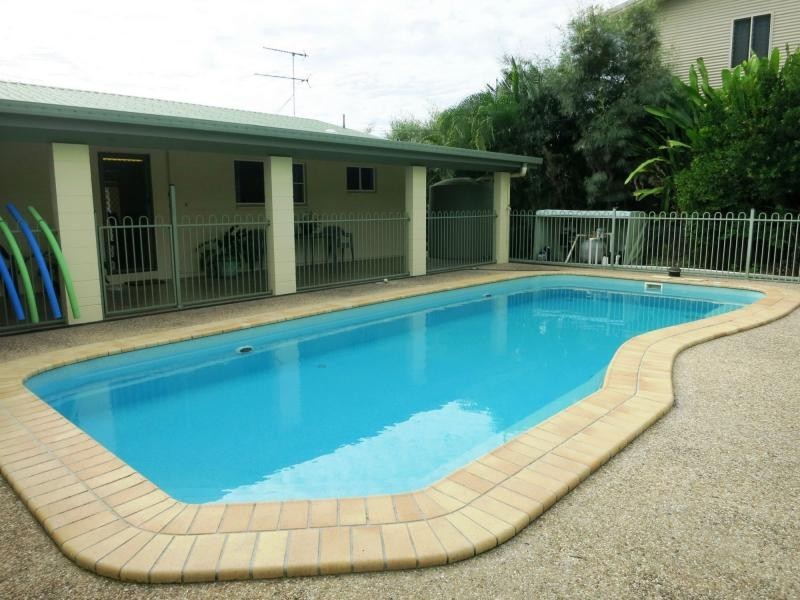 24 Bowen Street, Cardwell QLD 4849