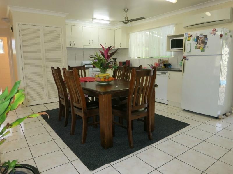 24 Bowen Street, Cardwell QLD 4849