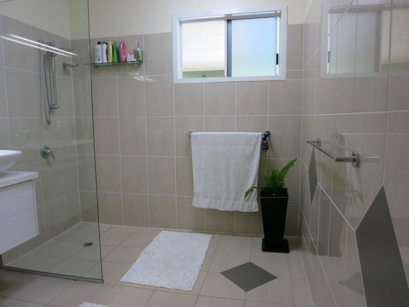 24 Bowen Street, Cardwell QLD 4849