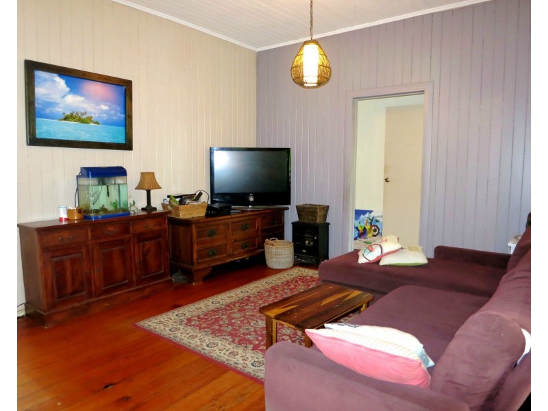 124 Roma Street, Cardwell QLD 4849