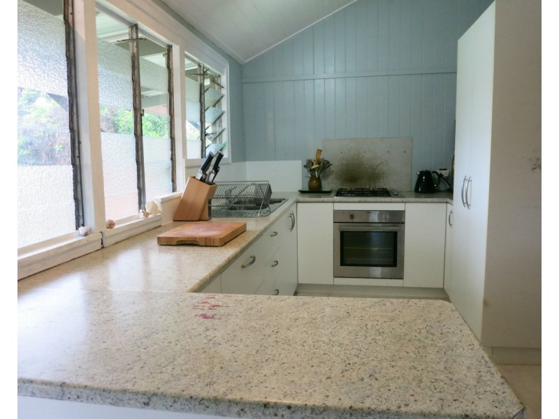 124 Roma Street, Cardwell QLD 4849