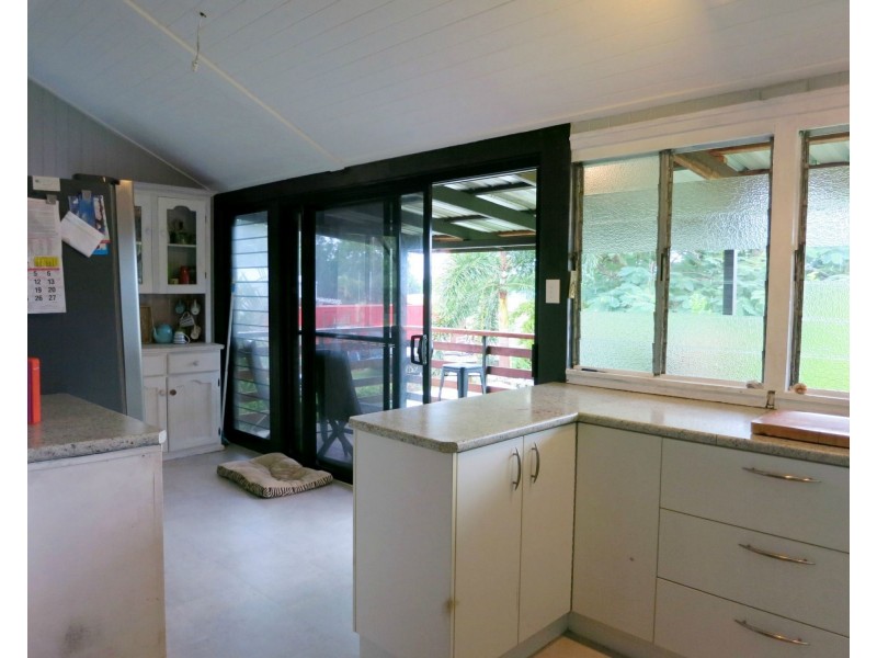 124 Roma Street, Cardwell QLD 4849