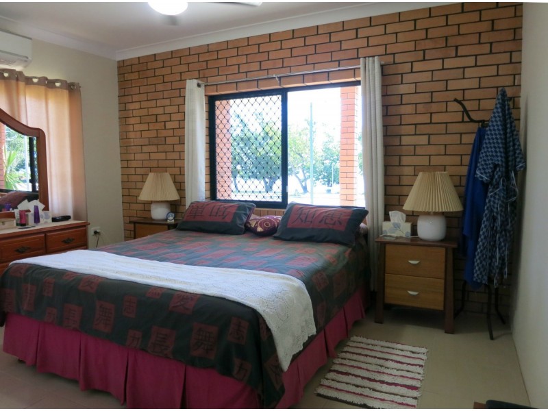 19 Victoria Street, Cardwell QLD 4849