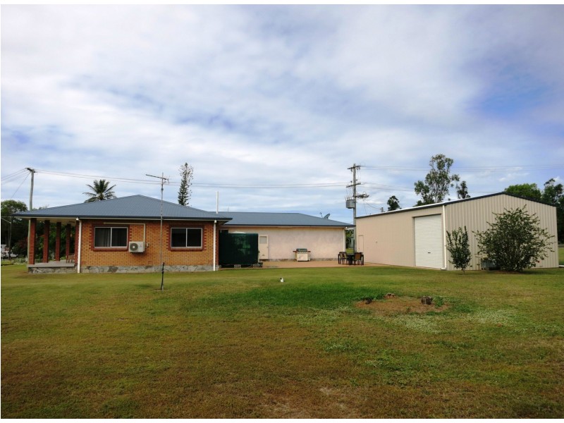 19 Victoria Street, Cardwell QLD 4849