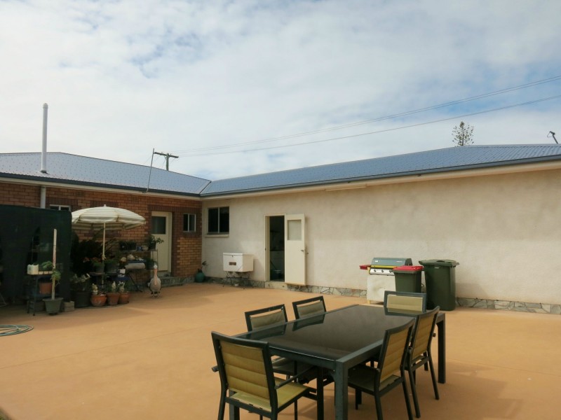 19 Victoria Street, Cardwell QLD 4849